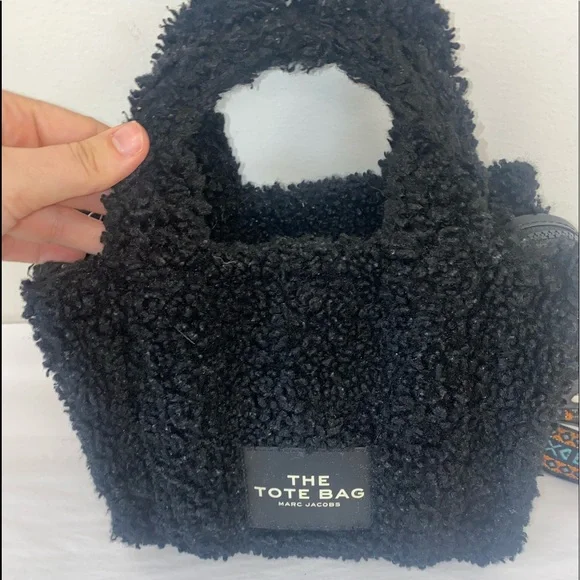 Marc Jacobs Mini Teddy Tote, great condition!!